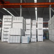 Tấm giàn giáo kim loại